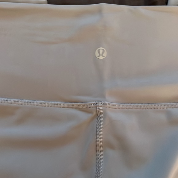 Lululemon Wunder Train High-Rise Tight 25” - Picture 2 of 5